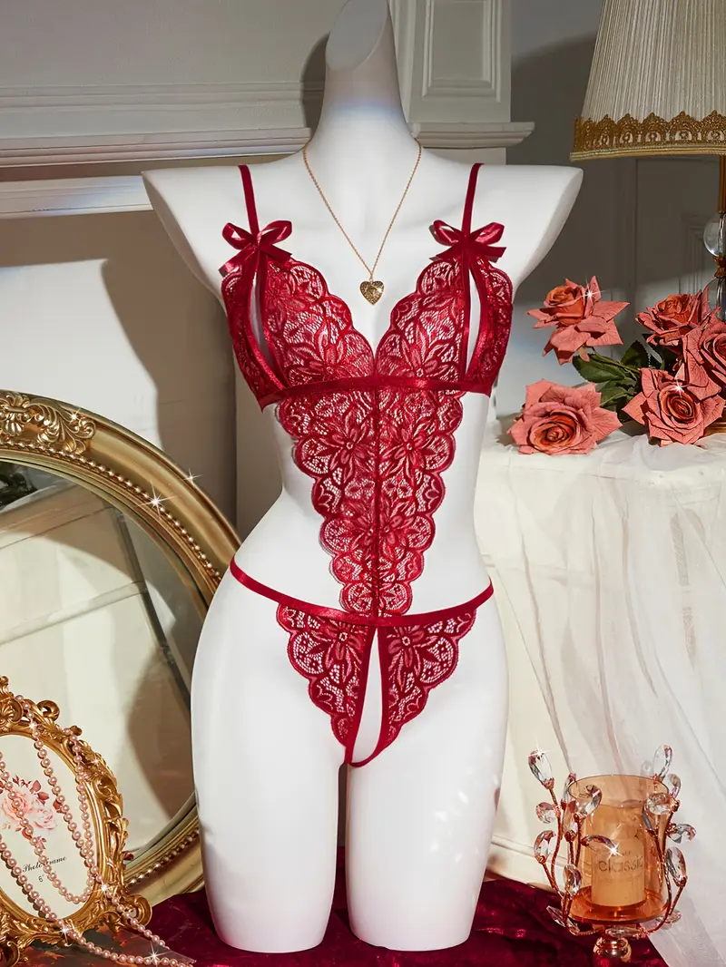 Sexy Underwire Floral Lace Sheer Lingerie Set for Women See Through Bra and Panty
